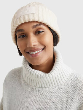 TOMMY Modern Rib-Knit Beanie